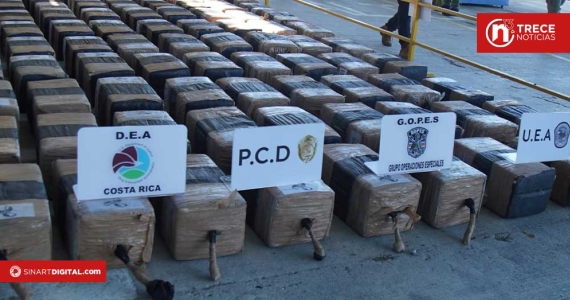 Récord en El Pacífico operación frena semisumergible con tres toneladas de cocaína
