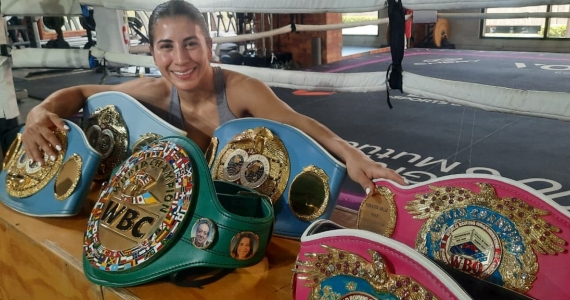 Yokasta va por la sétima