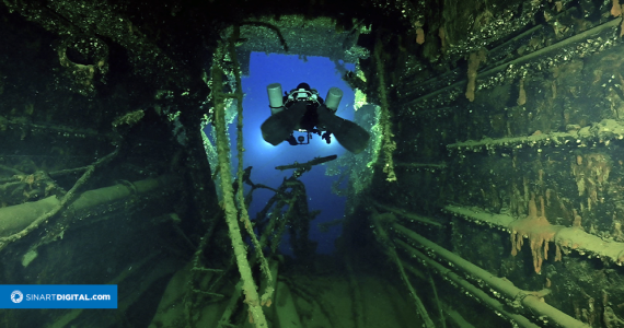 Buzos recuperan primeros objetos del barco gemelo del "Titanic" frente a Grecia