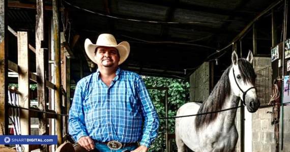 Narrador Taurino Carlos Carvajal: "Mis papás son lo más importante en mi vida y claro que los llevaría a ver los toros de Zapote"