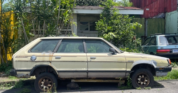 Más de 100 vehículos abandonados afectan calles de San José