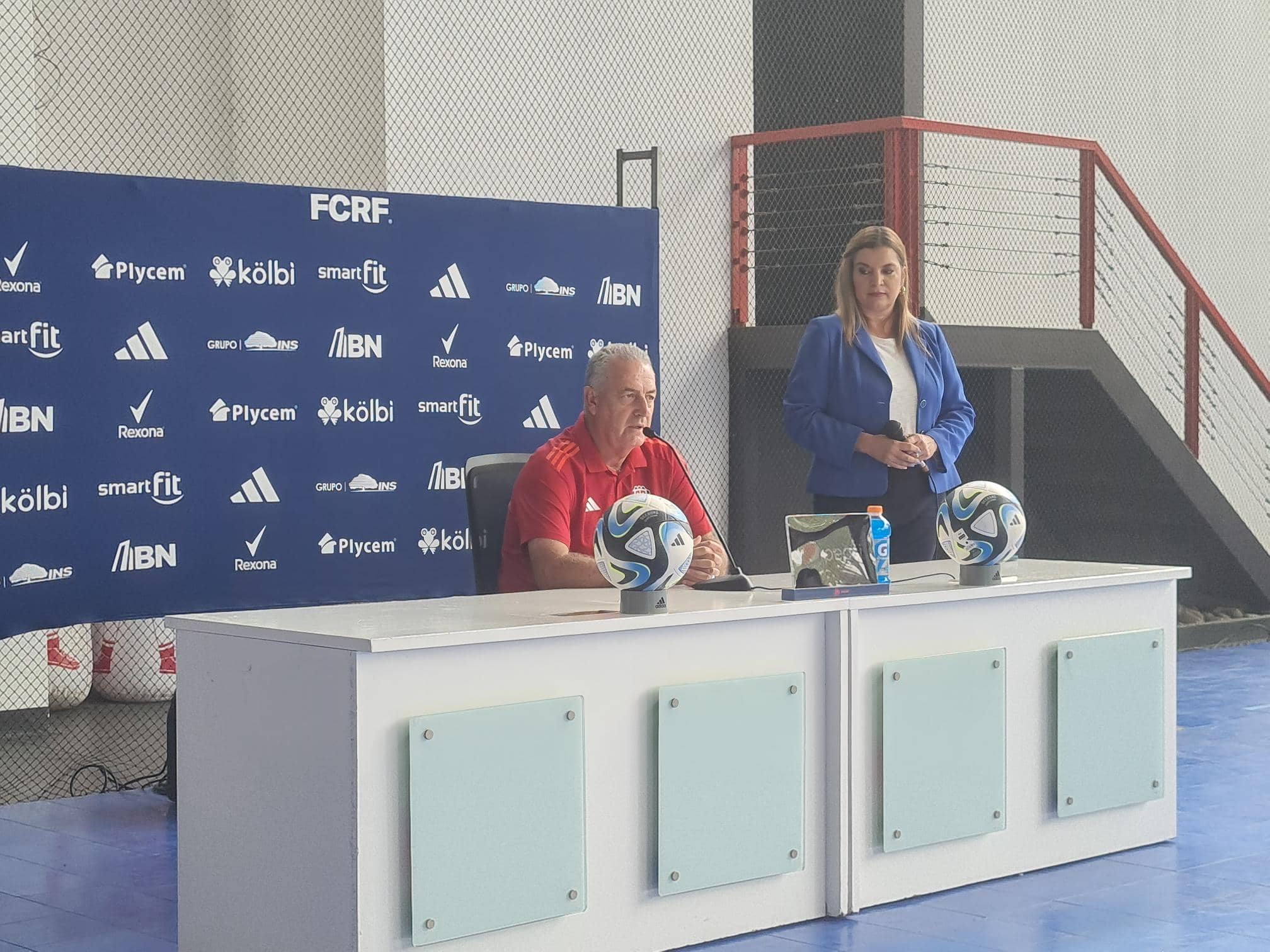 Alfaro y Calvo piden prudencia para juego ante San Kitts