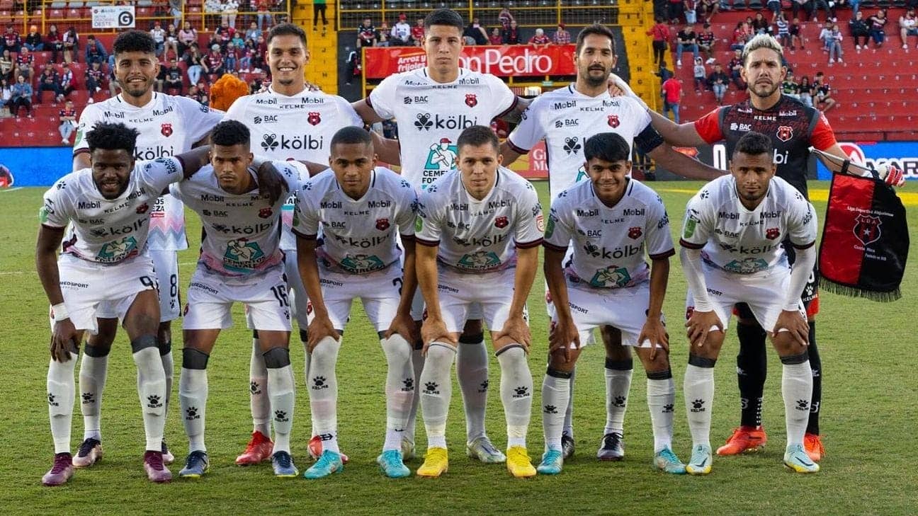 Guimaraes y Alajuelense esta noche buscarán el milagro