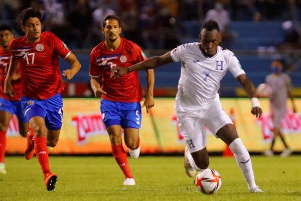 Costa Rica y Honduras parejo por donde se mire en la historia