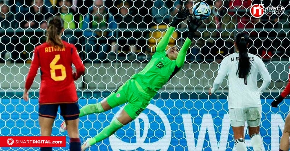 Costa Rica cae en su debut ante España en juego de pocas luces