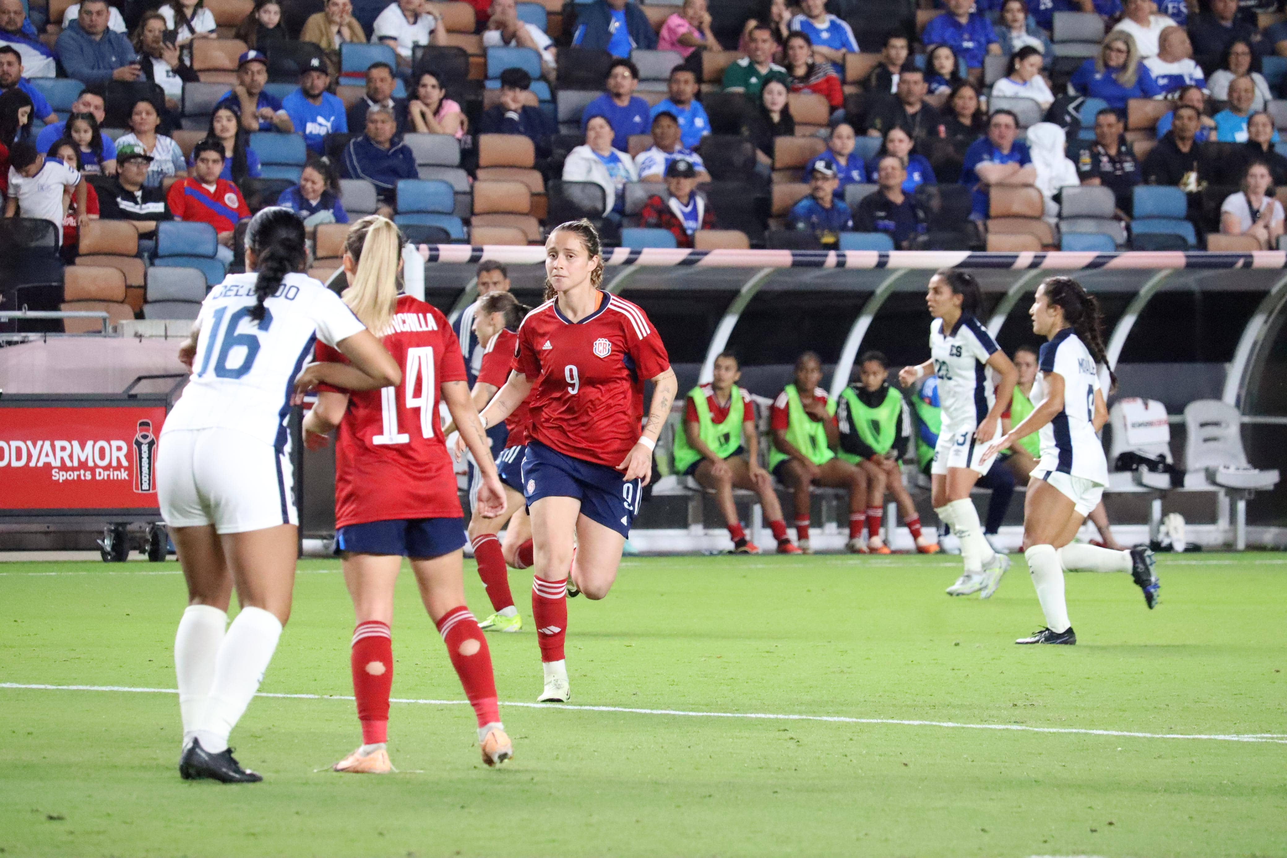 Femenina cumplió y logró la victoria ante El Salvador previo al duelo contra Canadá