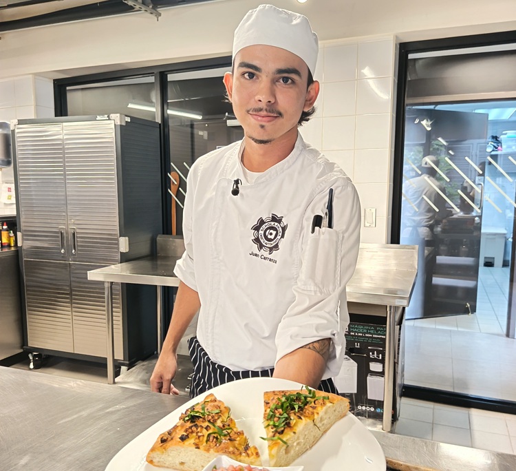 RECETA: Focaccia con sabores ticos 