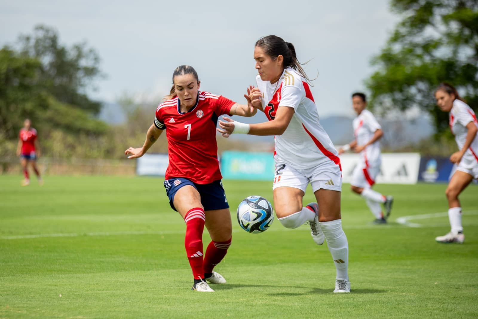 Selección Femenina termina con sonrisa semana de fogueos ante Perú