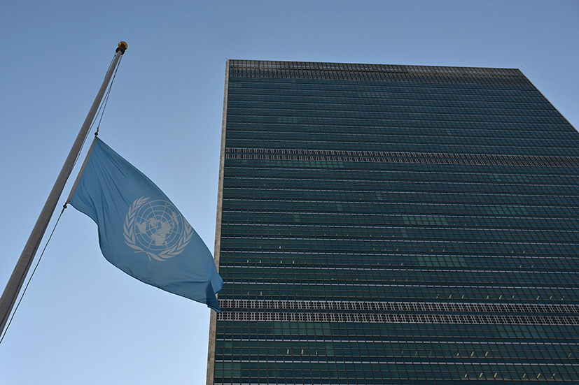 La ONU baja las banderas a media asta en duelo por más de 100 empleados muertos en Gaza