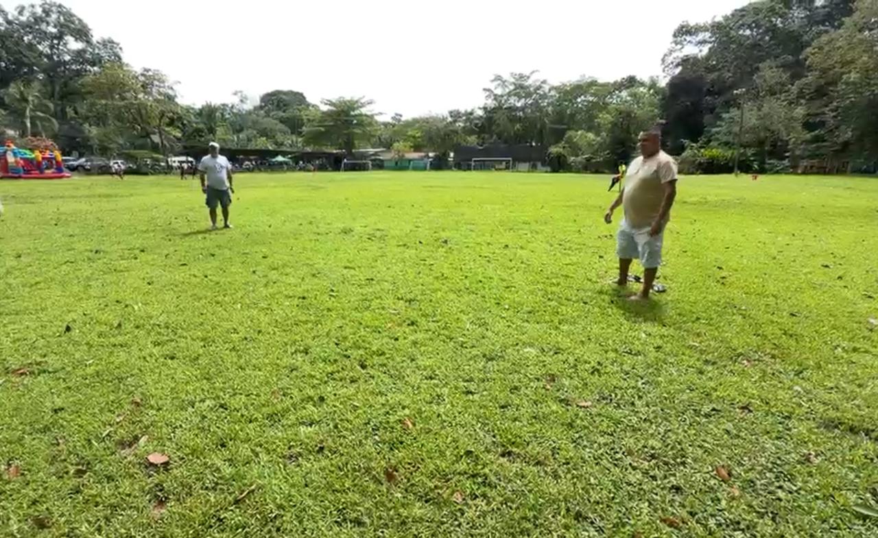Denuncian a director de escuela por disputar administración de plaza en Río Negro de Cocles