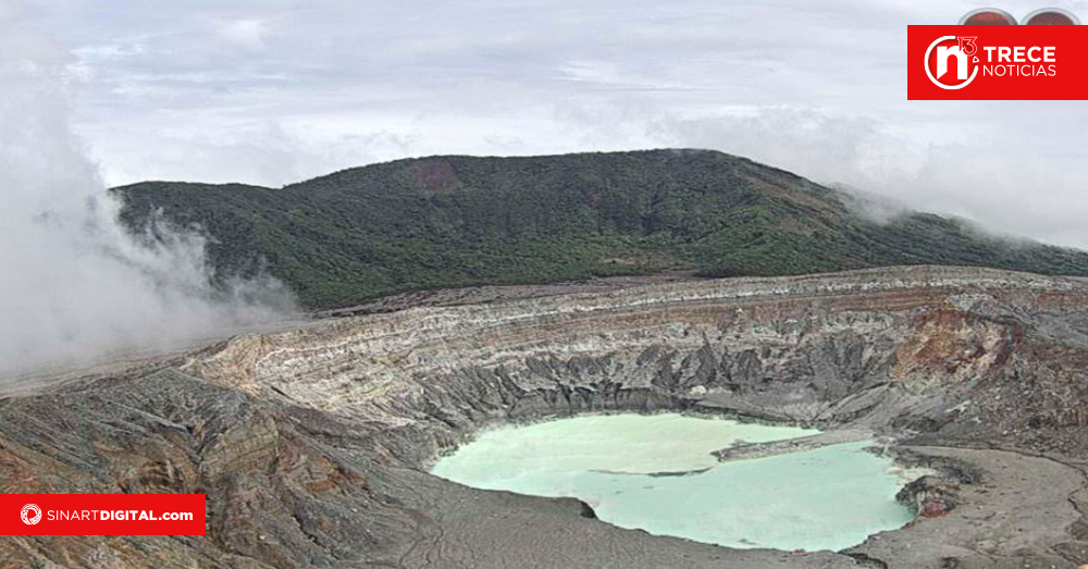 CNE declara alerta verde por incremento en actividad del Volcán Poás