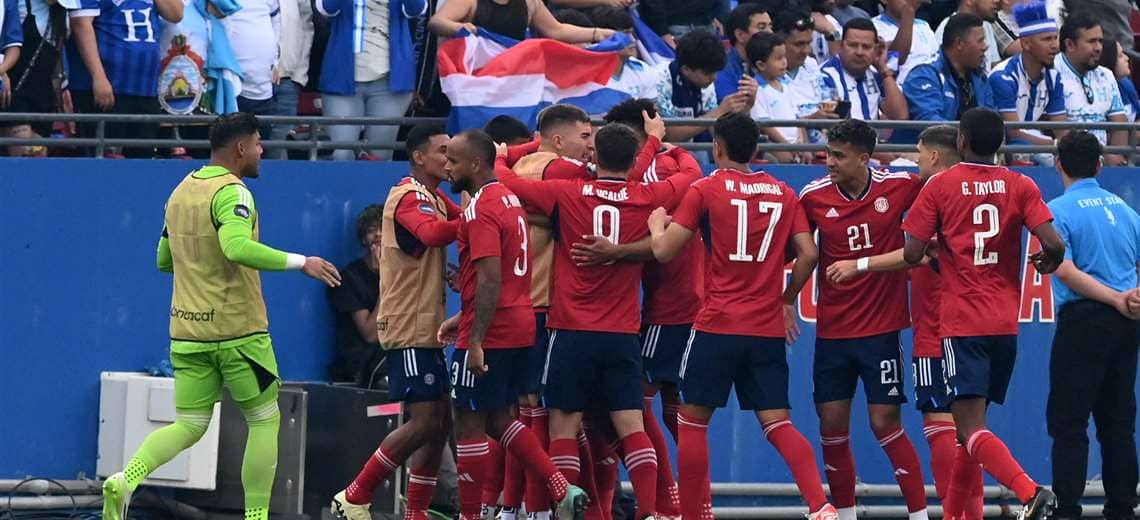 Costa Rica ratifica subida en el ranking de la FIFA