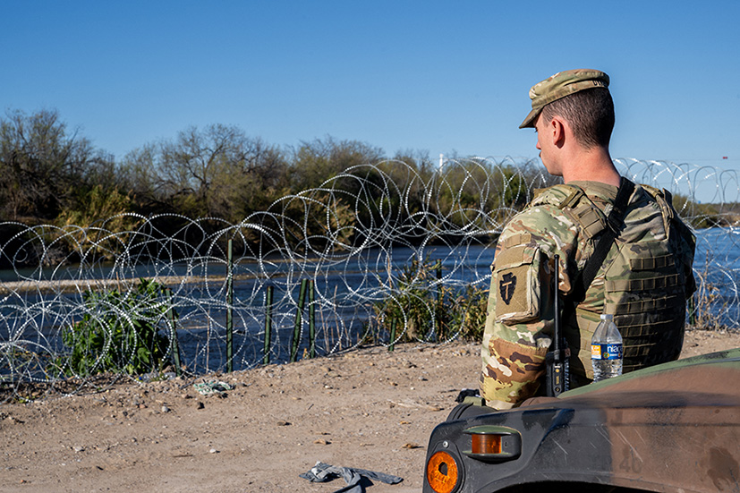 Corte Suprema de EEUU permite cortar alambre de púas en frontera con México