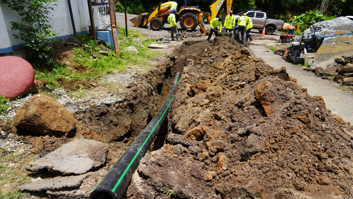 Vecinos de Alajuelita tendrán mejoras en el suministro de agua con nueva tubería