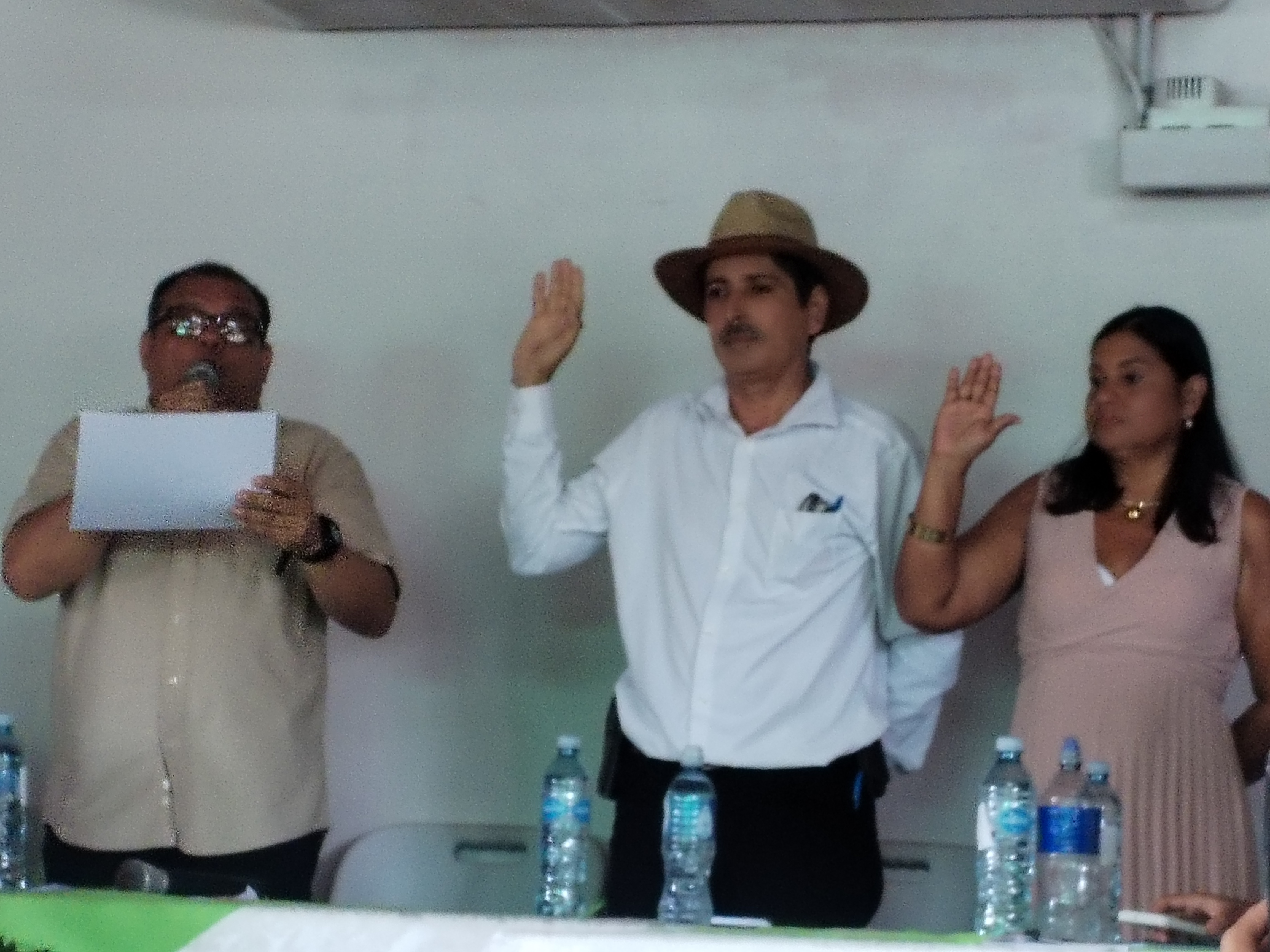 El alcalde con sombrero que tiene el reto de guiar la primera Municipalidad de Puerto Jiménez 