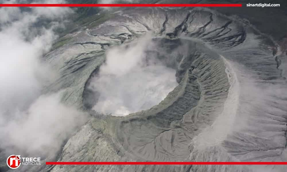 CNE declara Alerta Verde por aumento de actividad del volcán Rincón de la Vieja