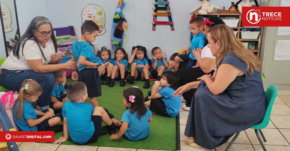 Niños desde los 3 años fortalecen su aprendizaje con tecnología en jardín de Cañas