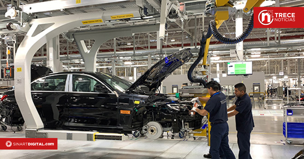 México se mantiene en diálogo con EEUU por aranceles de Trump a los autos