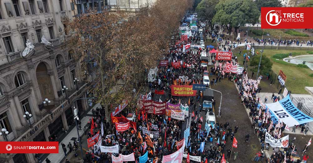 Sindicatos y jubilados reanudan las protestas contra el ajuste de Milei en Argentina