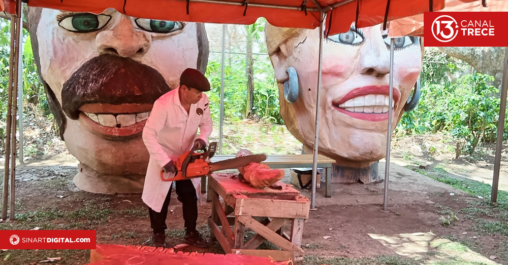 Escultores trabajaron esculturas en vivo 