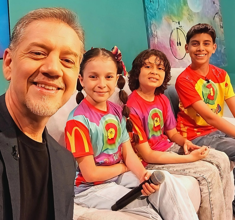 Chiquiticos: Día del Artista Nacional 