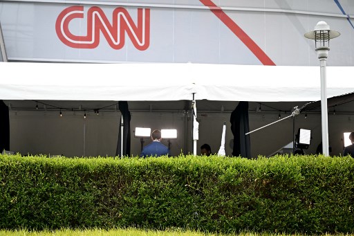 CNN apuesta por un plan digital de pago y despedirá a un centenar de personas