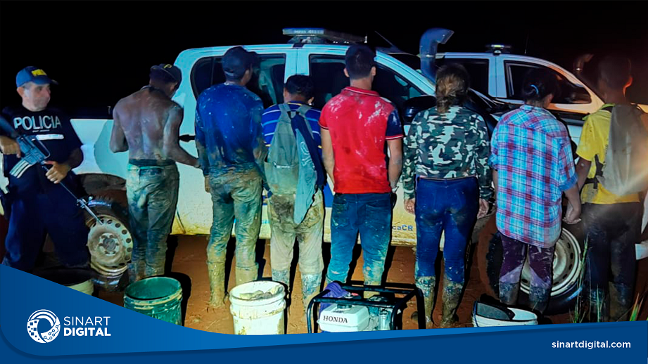 Fuerza Pública decomisa cargamento de material minero en Crucitasy detiene 25 personas