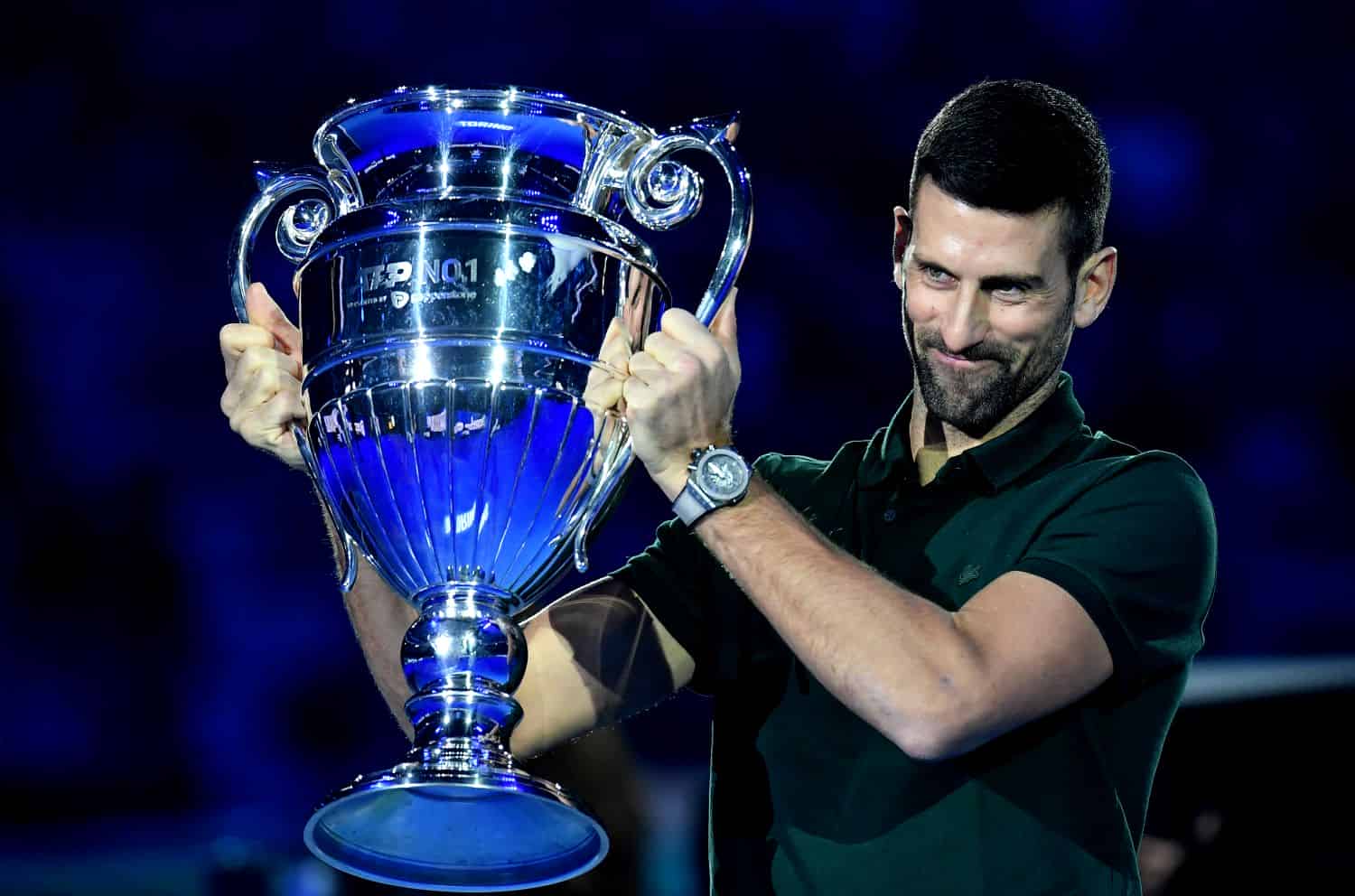 Djokovic pasa a su novena final de Wimbledon