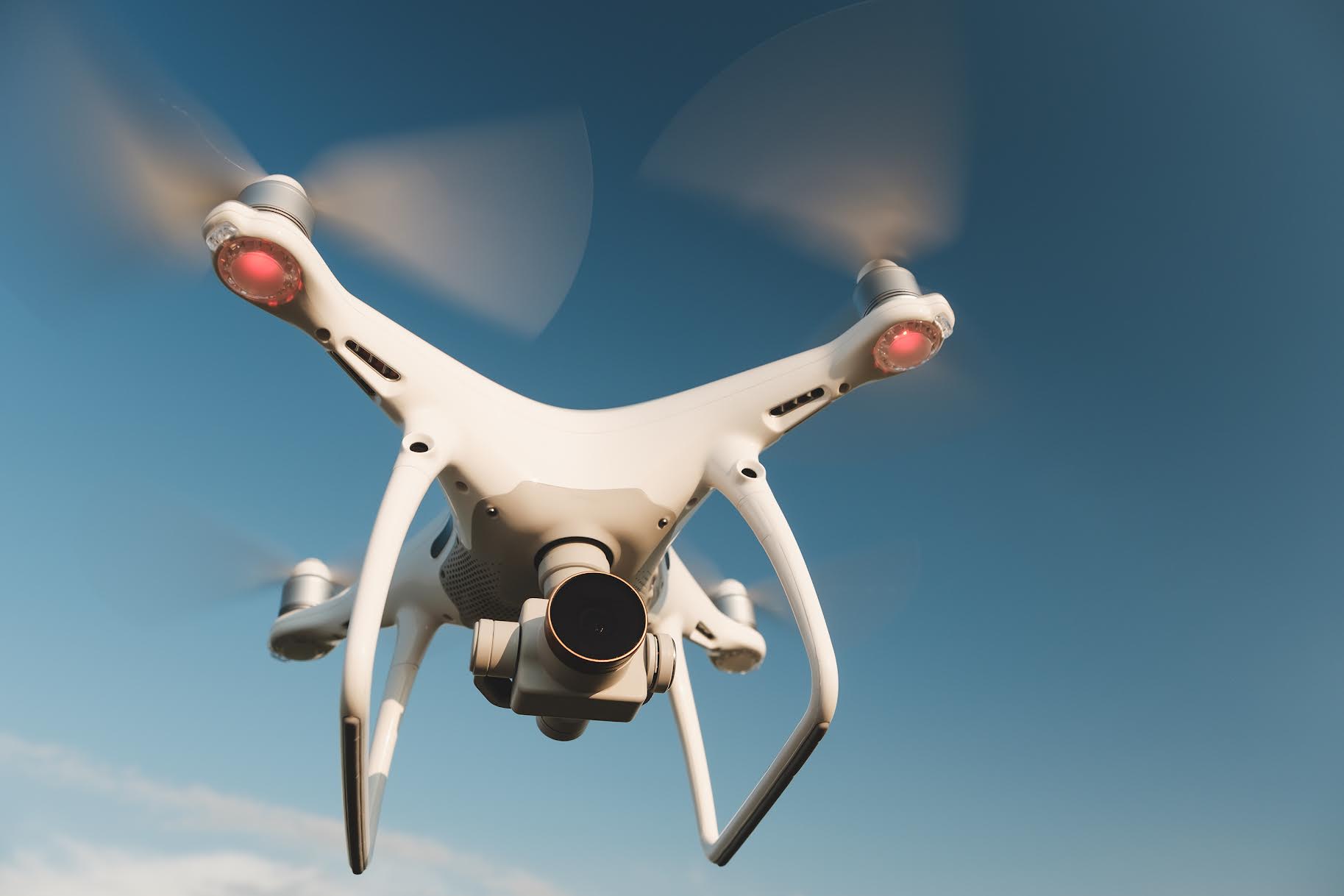 Costa Rica no corre peligro de atentados con uso de drones según expertos