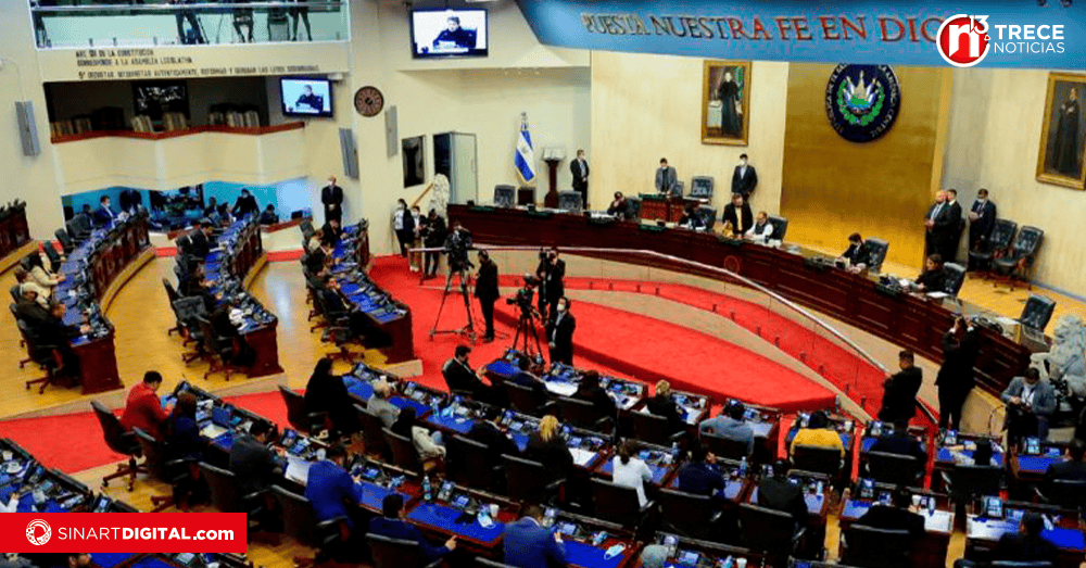 Congreso de El Salvador aprueba juicios colectivos a pandilleros