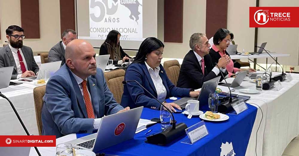 Gobierno propone congelar FEES 2027