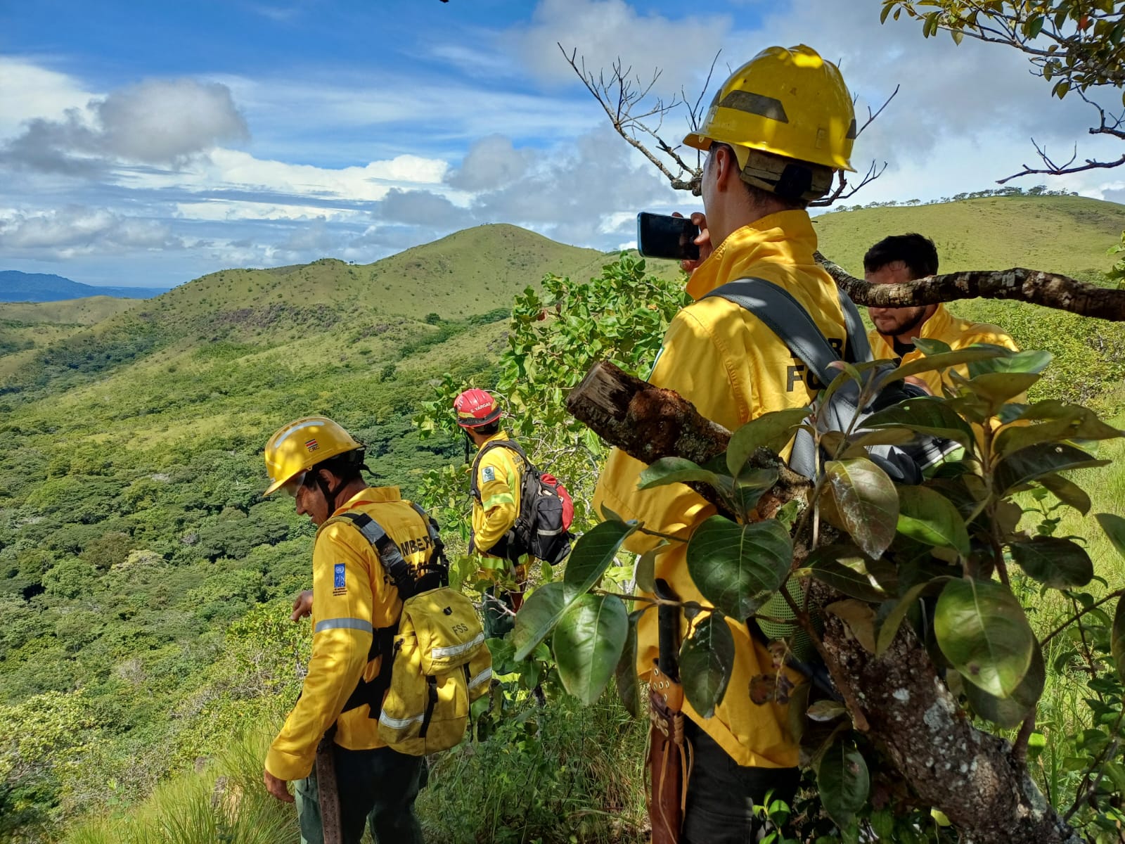 Brigada se prepara para temporada de incendios forestales