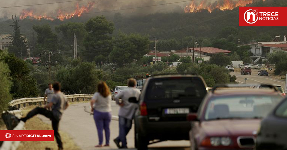 Retrocede el incendio forestal en la ciudad de Marsella