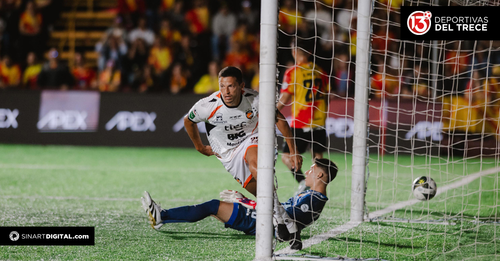 Puntarenas tumbó 21 partidos de invicto florense
