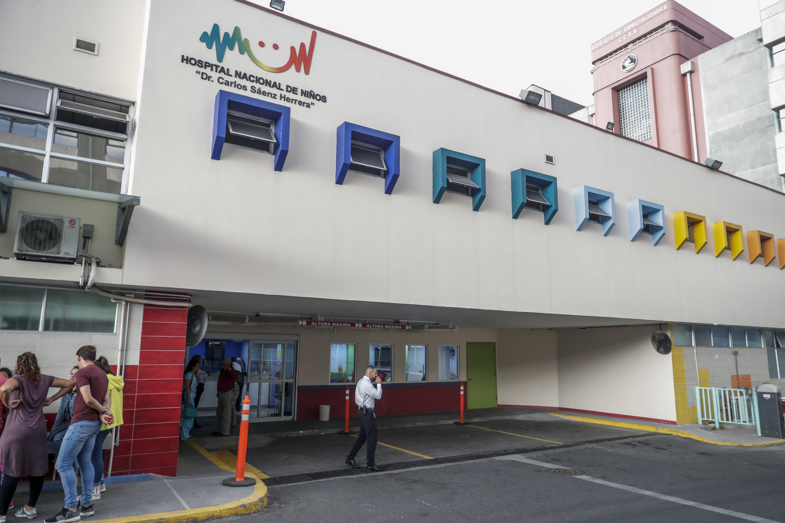 Ocupación de camas en el hospital de niños está a un 163% de su capacidad