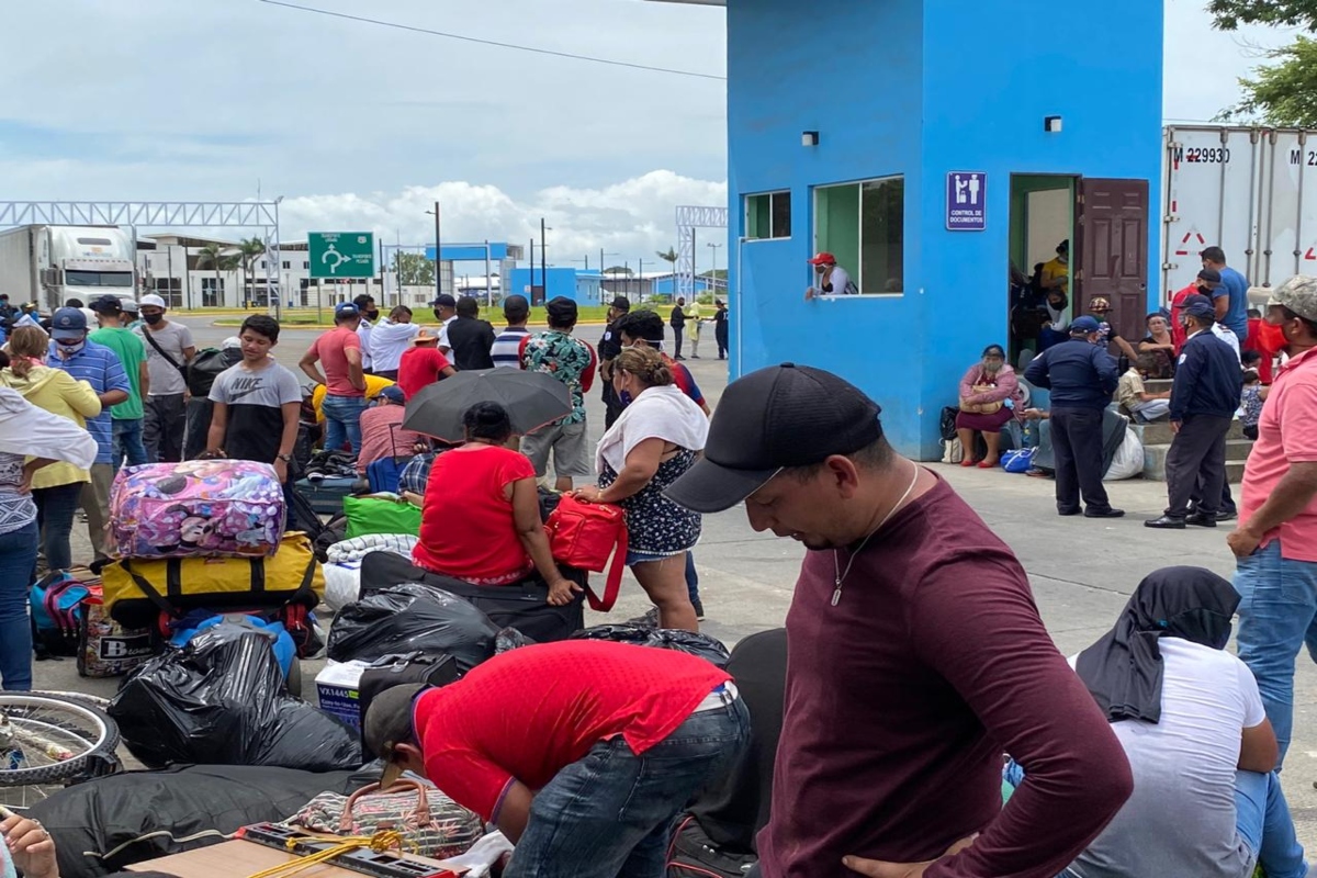 Policía de migración reporta hallazgo de 3800 inmigrantes en condición irregular 
