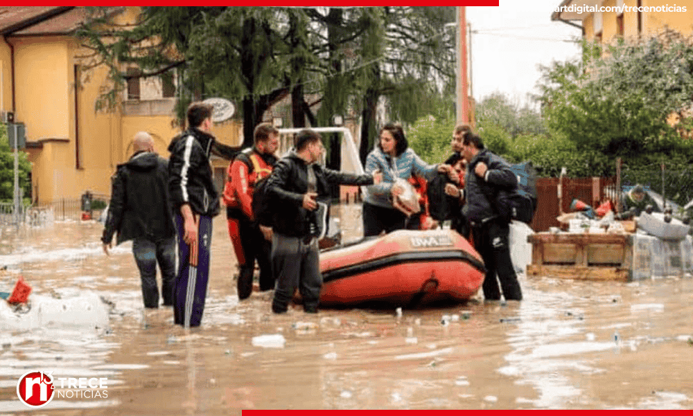 Evacuan pueblos afectados por inundaciones en el norte de Italia