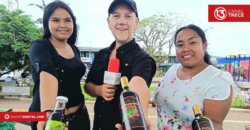 Emprendimiento cañero transforma la flor de jamaica en un exquisito vino artesanal