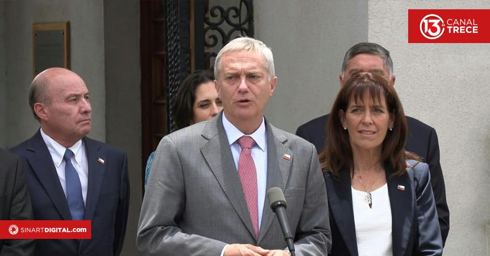 Kast descarta redadas antiinmigrantes en Chile en debate presidencial con Jara 