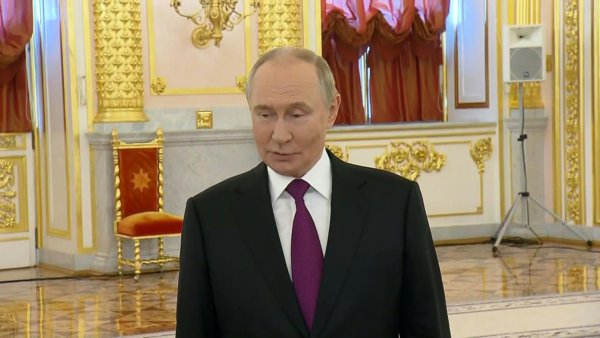 Trump y Putin acuerdan reunirse 