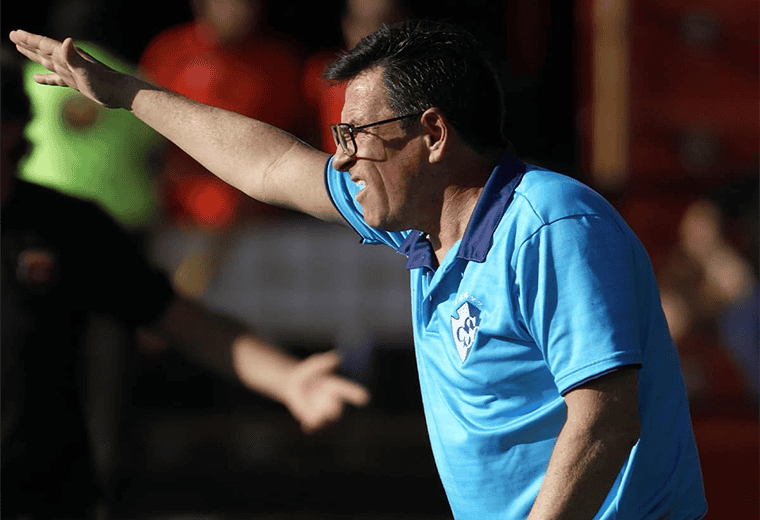 Mario García dice adiós y de nuevo Cartaginés sufre baja en el banquillo