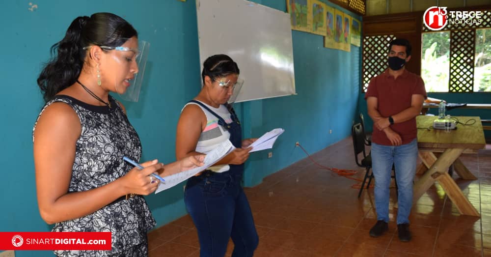 Mujeres indígenas costarricenses discuten sobre carencias y desigualdades sociales que sufren
