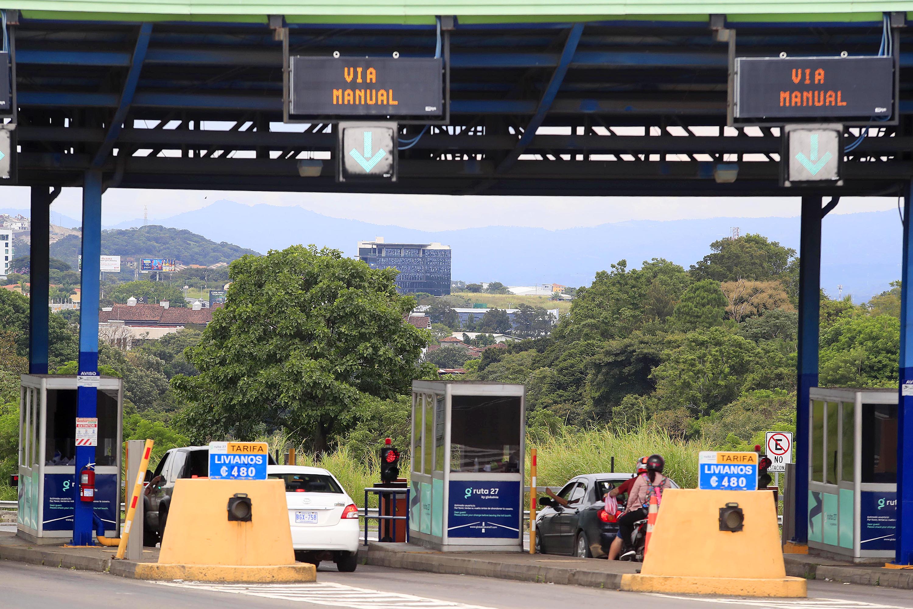 Durante este último domingo de semana de vacaciones aplica el carril reversible 