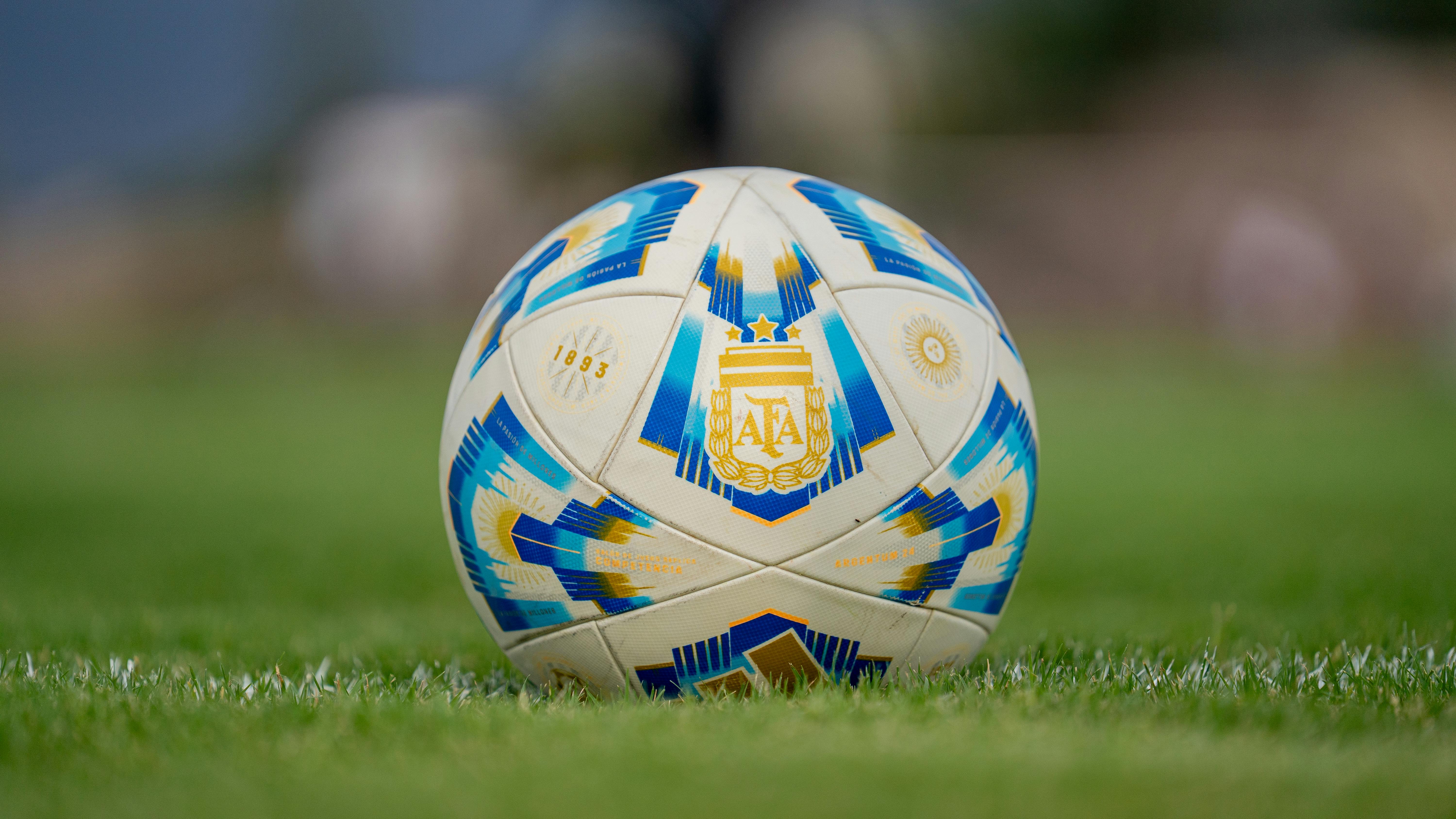 OCF llama a cuidar las finanzas durante el mundial de futbol