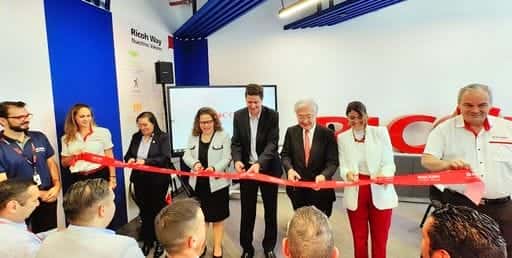 Empresa de tecnología inauguró instalaciones en el país y anunció más empleos