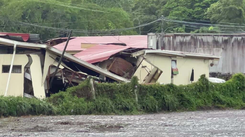 Emergencia en San Carlos: CNE pide a guías turísticos suspender navegación en río 
