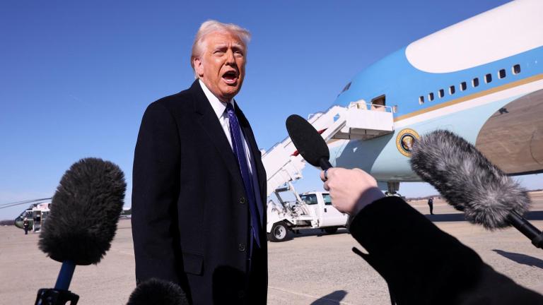 Trump prevé imponer aranceles a los coches importados a EEUU 