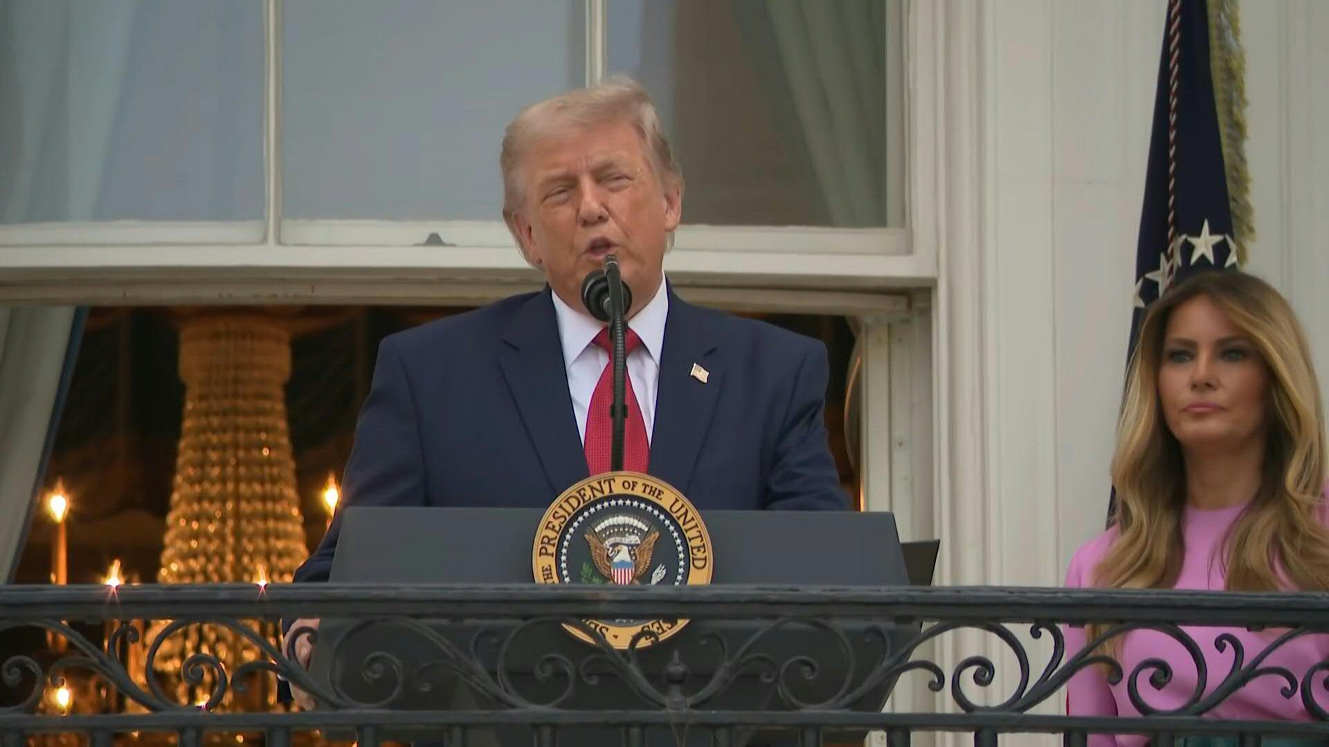 Trump pasa su exámen médico anual, a pocos días de su 80º cumpleaños