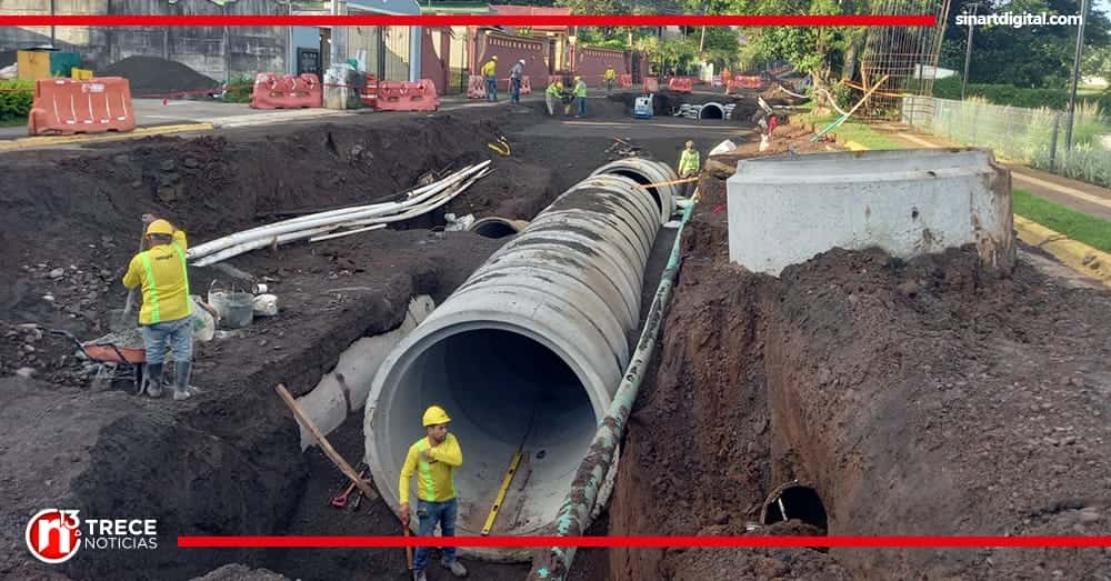 MOPT coloca 150 metros de tubería en San Joaquín de Flores