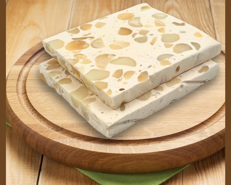 Acompáñenos a descubrir cómo se hace un turrón 